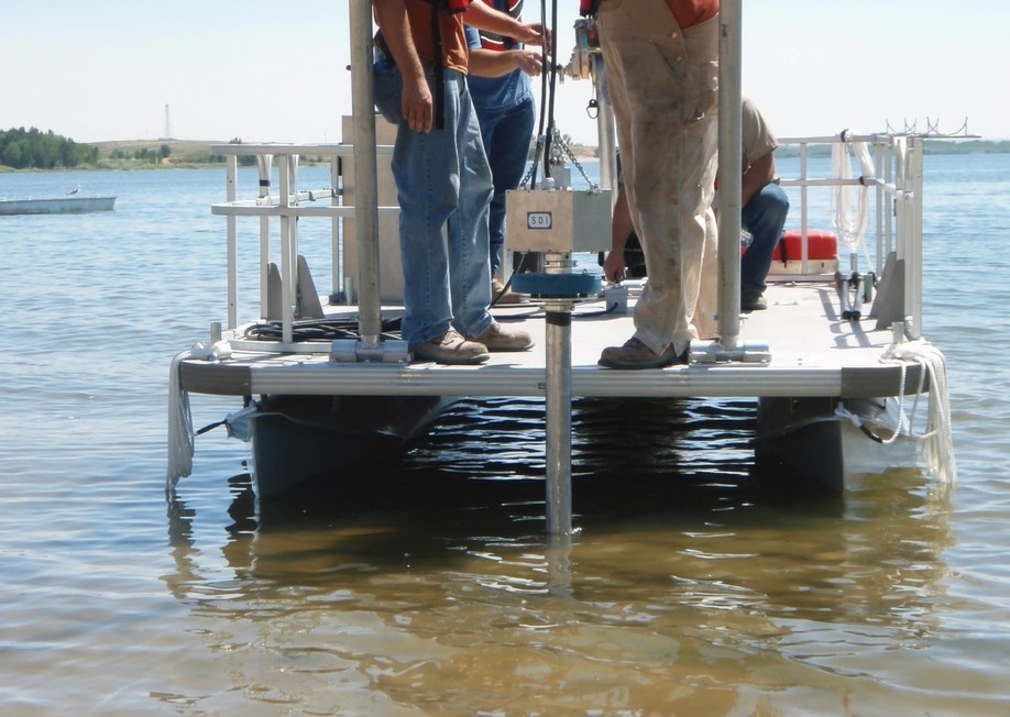 轻便水下沉积物取样钻机的图片