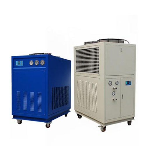 大型工业冷水机的图片