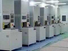 自动送料10吨伺服热压机的图片