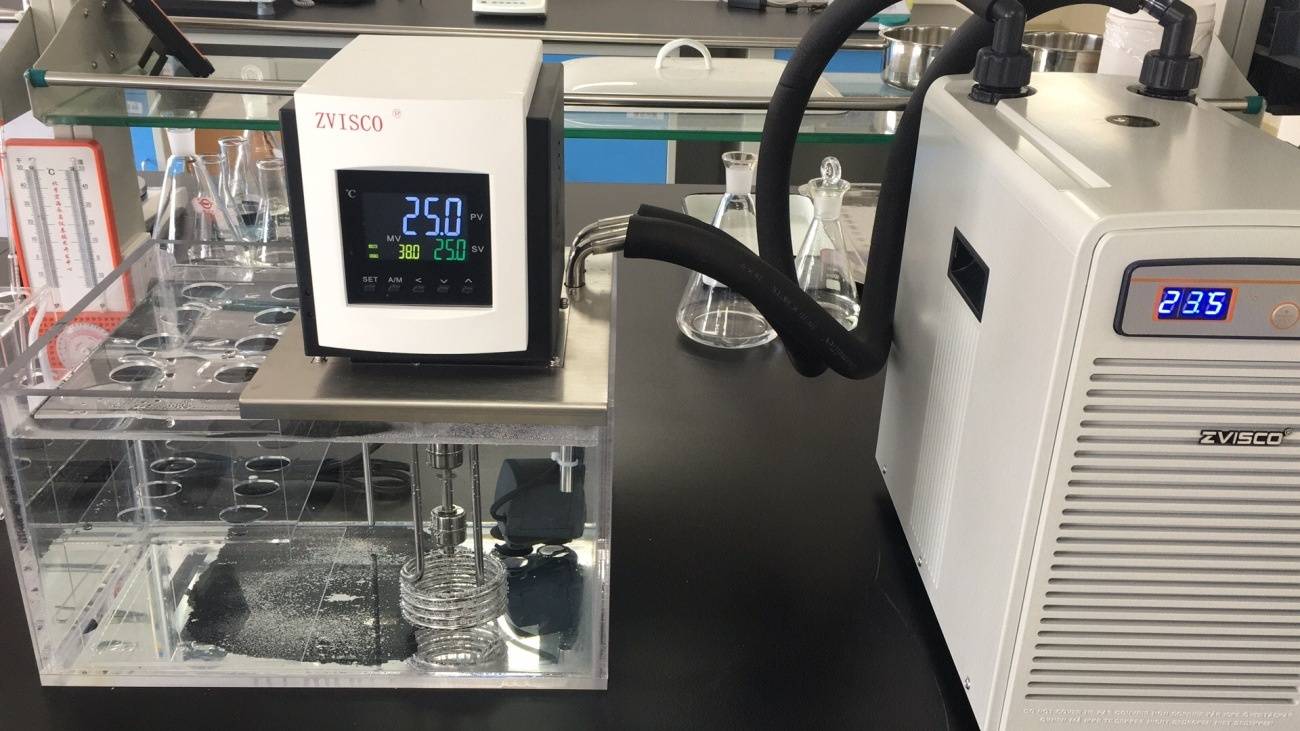 恒温浴槽己内酰胺中高锰酸钾吸收值的图片