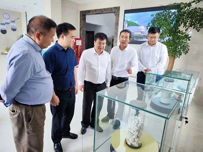 为借鉴纳米碳酸钙先进地区经验，武宣县考察组走进浙江