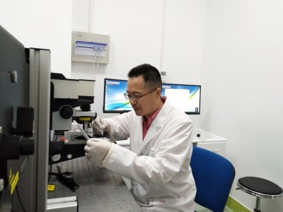 新能源材料界科研“大牛”——黄富强研究员