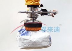 纸箱、袋子吸吊机的图片