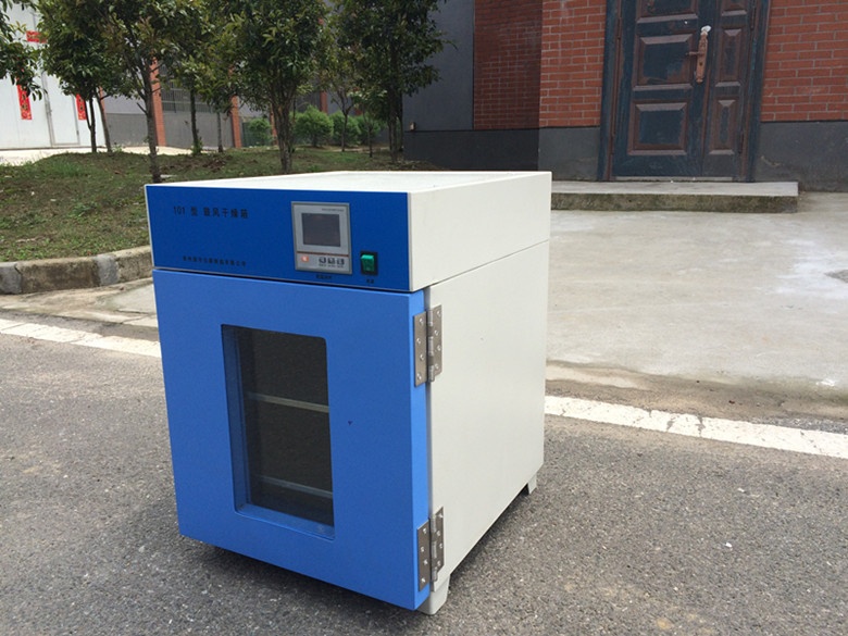 鼓风干燥箱的图片