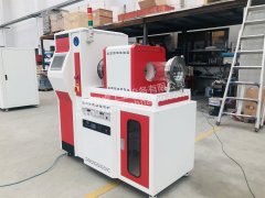 3D滑轨真空炉的图片