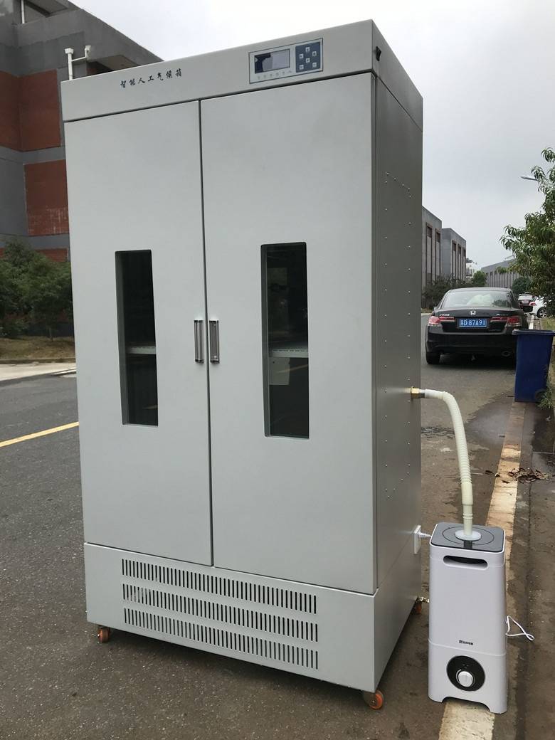 大容量人工气候箱LHP-700HE的图片