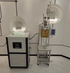 衬四氟半自动化釜的图片