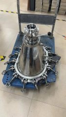 锥形反应釜的图片