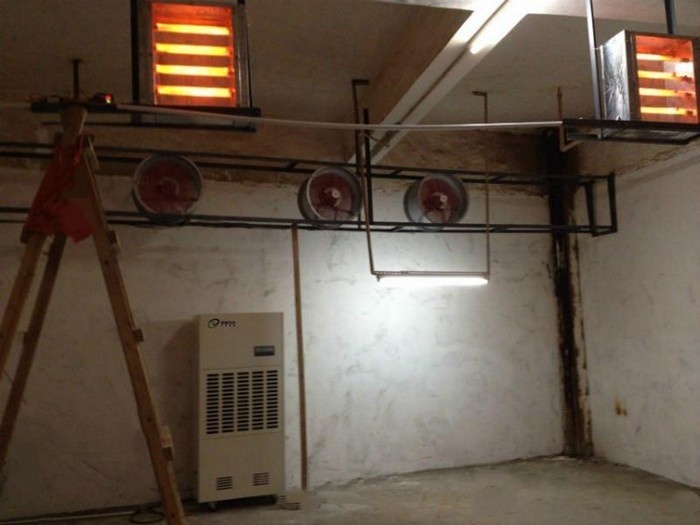 耐高温除湿机的图片