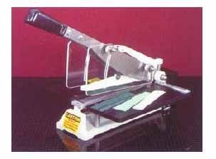 精密双刃裁刀的图片