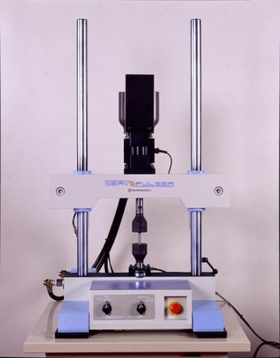EHF-LM/LV系列电液伺服疲劳试验机的图片