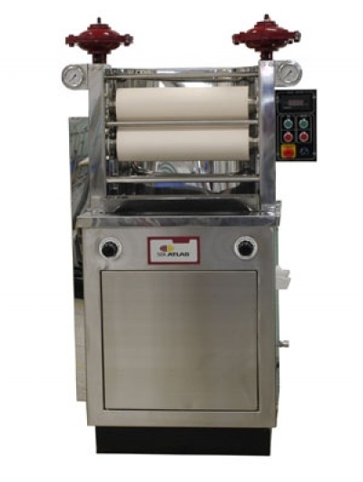 气动重竖式轧车的图片