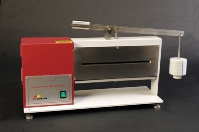 实验室轧水机/轧车的图片