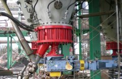 旋转给料机现场的图片