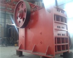 辊式破碎机的图片