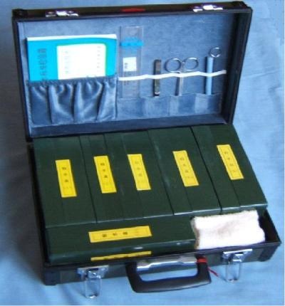 水质理化检验箱的图片