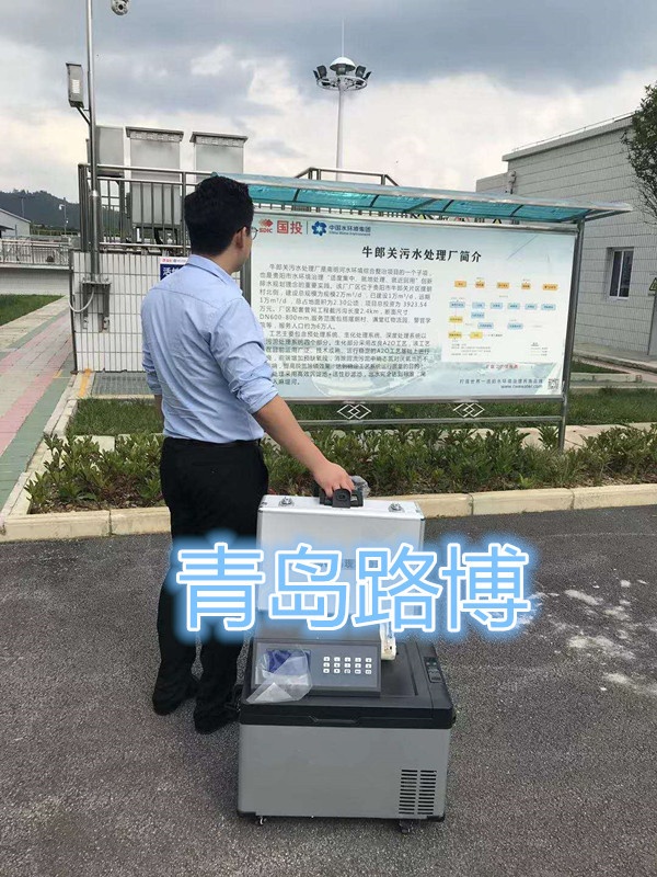 冰箱式水质采样器可以采集8米LB-8000D的图片