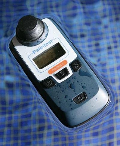 百灵达Pooltest3泳池检测光度计的图片