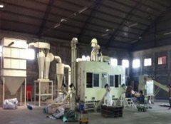 废电路板破碎回收生产线的图片