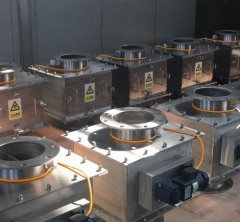 旋转式除铁器的图片