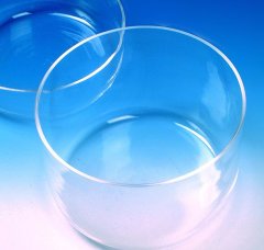 透明石英坩埚的图片