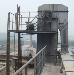 TH 型环链斗式提升机的图片