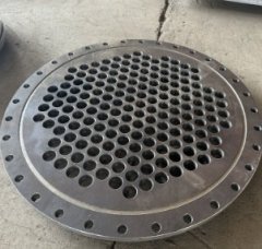 钛钢复合管板的图片