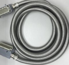 高防护性重载线束的图片