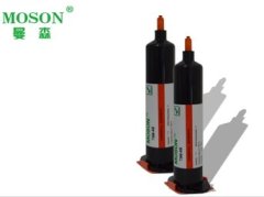 底部填充胶的图片