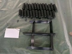 喷涂四氟浮球的图片