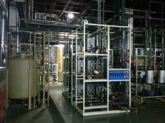 纯水设备的图片