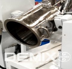 搅拌桶翻转倒料系统的图片