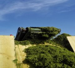 牧草输送机的图片