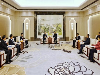 全球首条大规格2GW钙钛矿生产线签约！协鑫将打造千亿级基地！