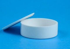 刚玉坩埚的图片