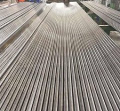 28米超长小口径无缝钢管的图片