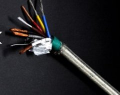 YGZP硅橡胶屏蔽电缆的图片