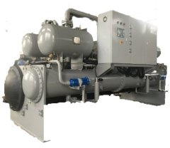 水冷螺杆喷淋降膜式冷水机组的图片