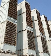 初冷器换管的图片