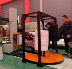 熔喷布无纺布缠绕包装机1的图片