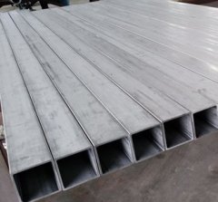 不锈钢方管的图片