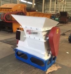 无筛网粉碎机的图片