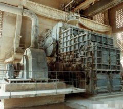 段锤式破碎机的图片