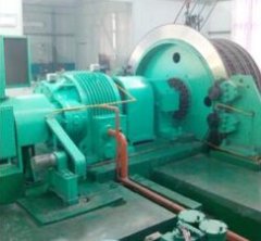 多绳摩擦式矿井提升机的图片