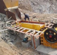 环锤式破碎机的图片