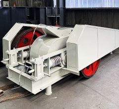 双辊破碎机的图片