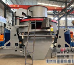 新型高效冲击式破碎机的图片