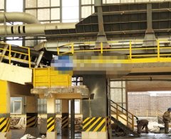 铅酸蓄电池细碎机的图片