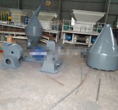 超微粉碎机的图片