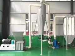 多功能粉碎机的图片